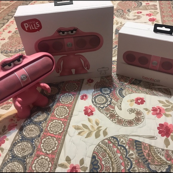 💕Nicky Minaj Beats Pill💕 - Picture 7 of 7